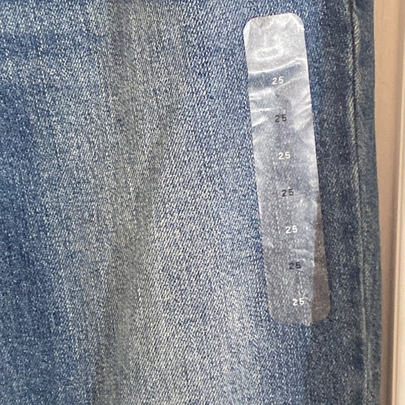 NWT Women’s Gap Stretch Best Girlfriend Washwell Jeans Indigo Color Size 25 - Picture 4 of 13